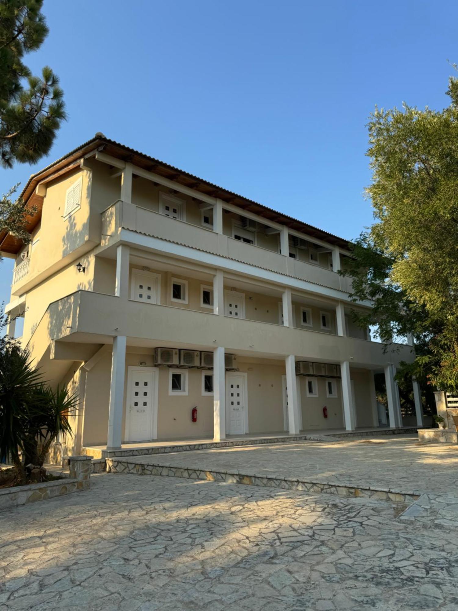 Endless Seaview Apartment B Alykes  Esterno foto